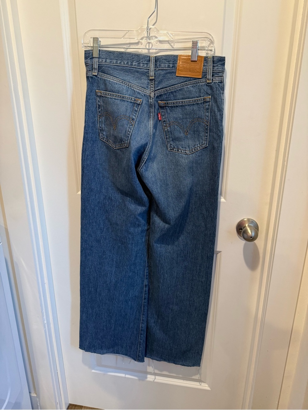 Levi’s Ribcage Wide Leg Jeans Medium Wash High Rise Size 25 - Picture 4 of 4